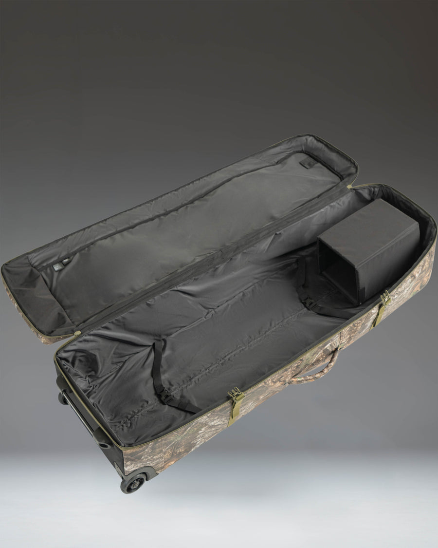 Herschel Heritage Golf Travel Wheelie Bag in Realtree APX Camo.