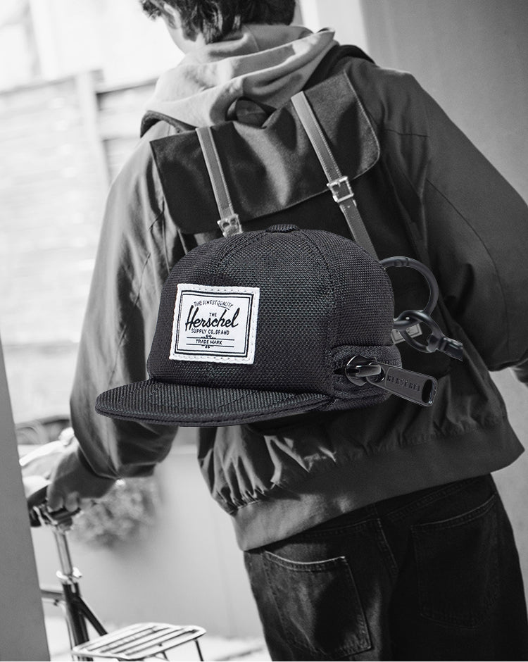 Sylas Classic Cap Bag Charm